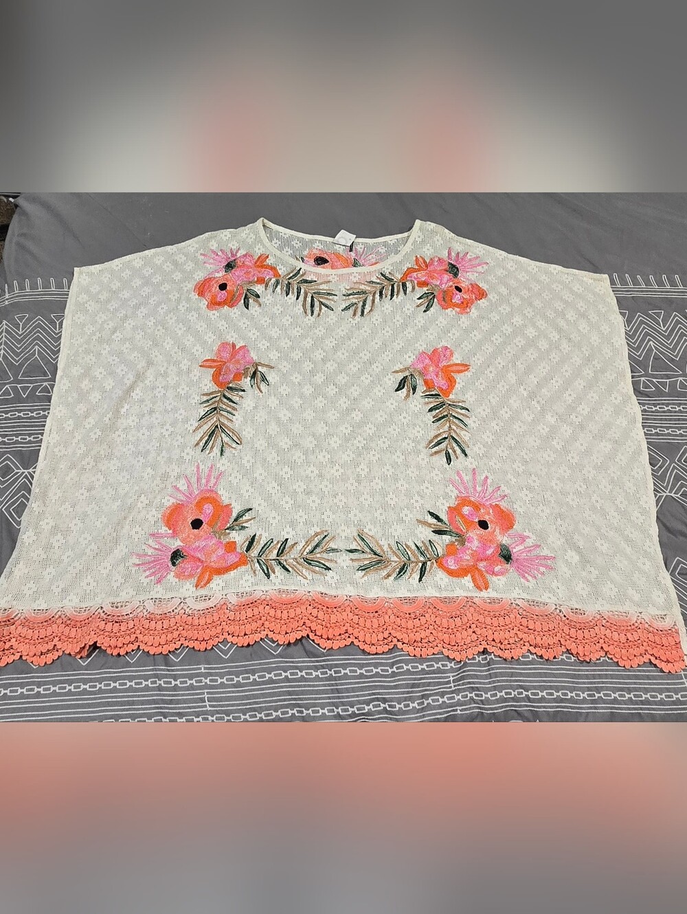 Anthropologie Akemi + Kin Augustine Stitched Poncho Size Medium